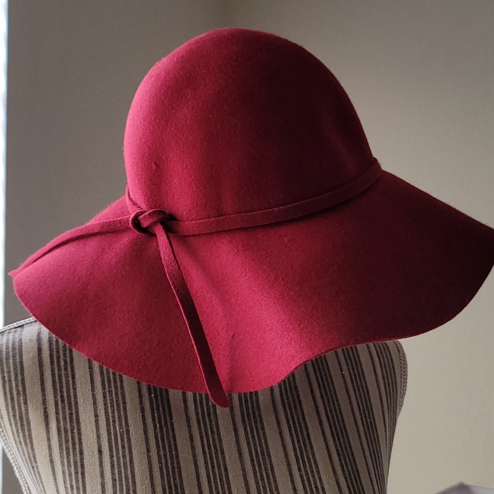 Wool Bold Red Floppy Hat